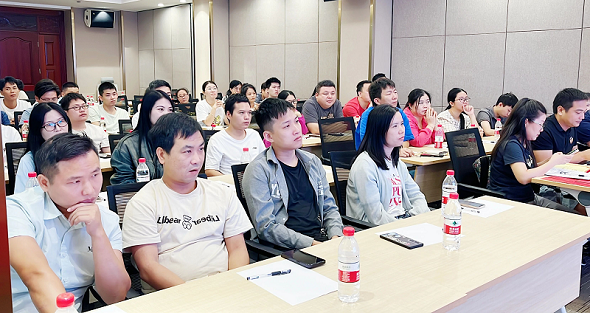 齊心協力謀發展，砥礪前行啟新篇——微視光電月度經營分析會圓滿落幕！